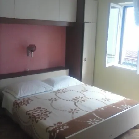 Appartement With Parking Space Banjol, Rab - 11021