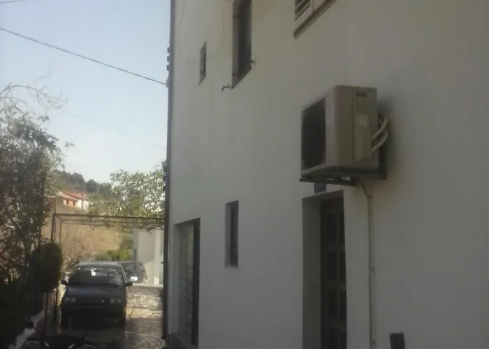 Apartman With Parking Space Banjol, Rab - 11021 *